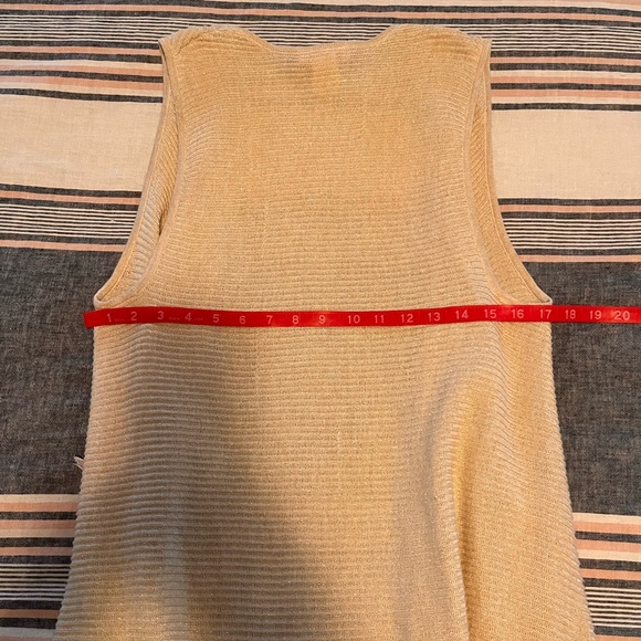 LILLY PULITZER | Sm | Sweater Vest | Fringe | Gold Metallic Threads - Picture 8 of 11